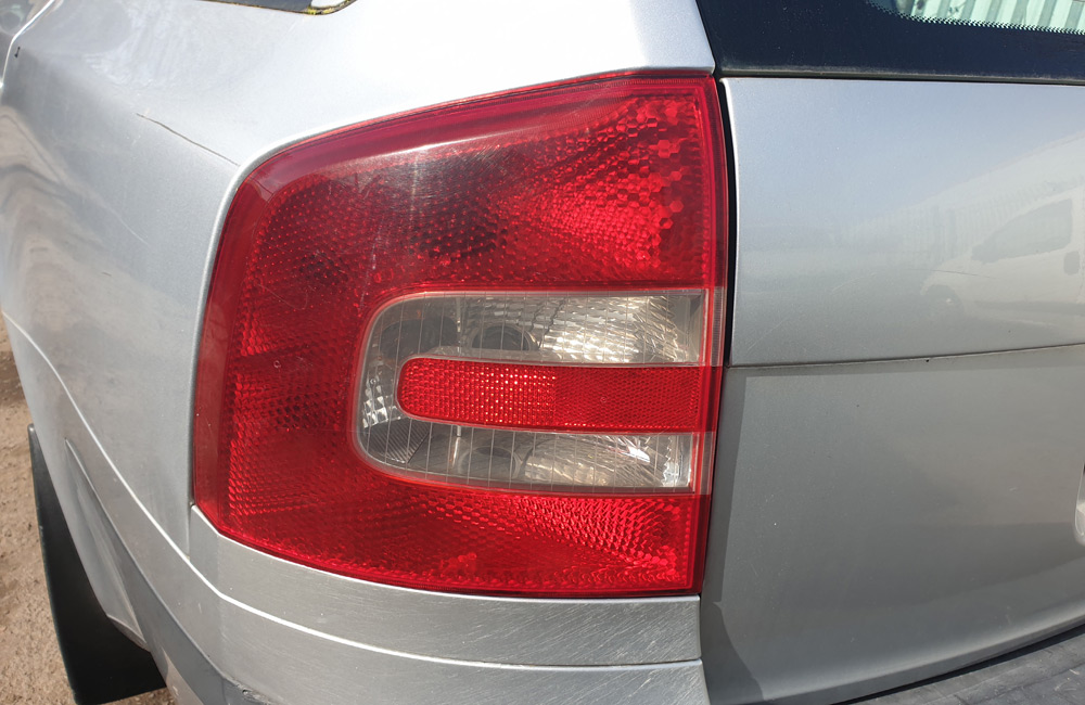 Skoda Octavia Ambiente TDI Rear Tail Light Passengers